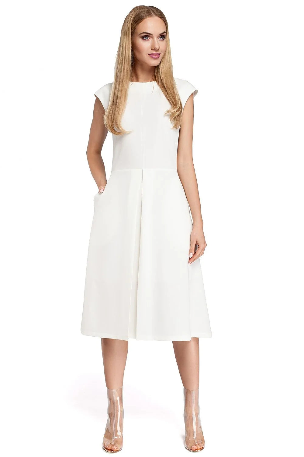 Robe élégante en polyester bleu foncé style classique chic pour femme moderne et sophistiquée