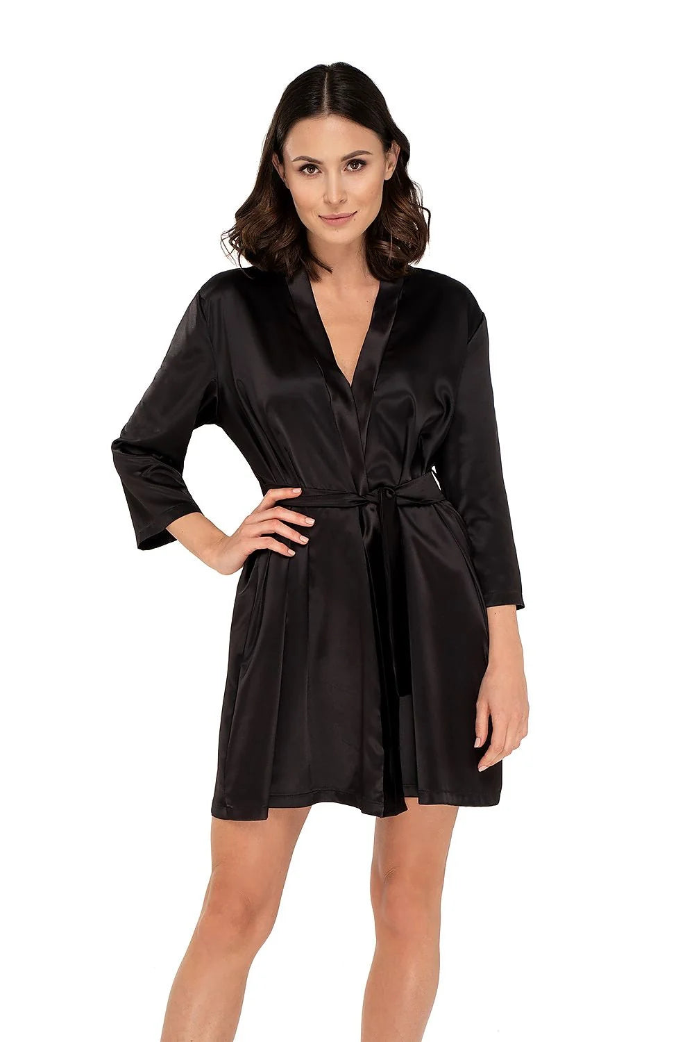 Peignoir en satin noir élégant manches longues ceinture nouée pour femmes soirées détente luxe