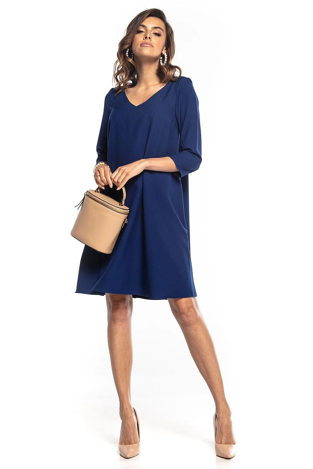 robe femme bleu marine encolure V manches trois quarts taille cintrée ceinture boucle dorée polyester élasthanne fluide élégante polyvalente courte