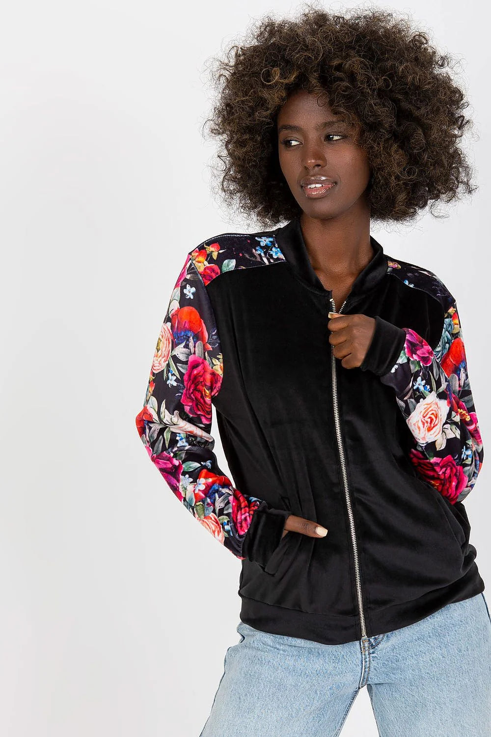 bomber velours noir manches fleuries floral multicolore satinée élasthanne viscose ajustée zippée côtelée poches casual chic