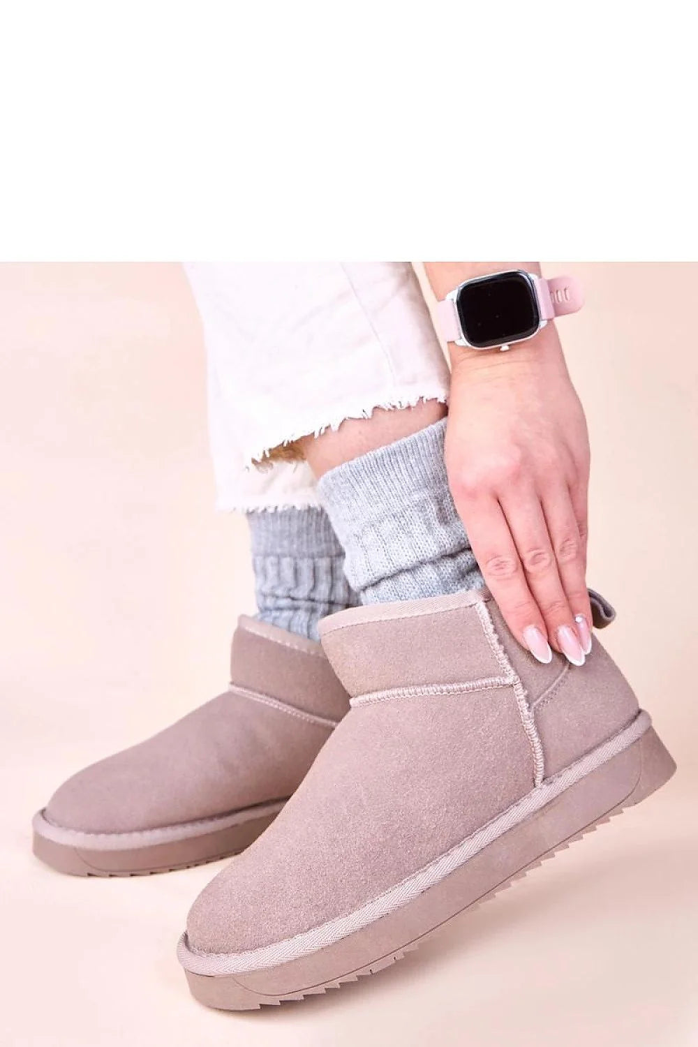 bottes neige femme Besia Gemre suédé gris fourrées moelleuses isolantes durables semelle antidérapante confortables cheville bout rond