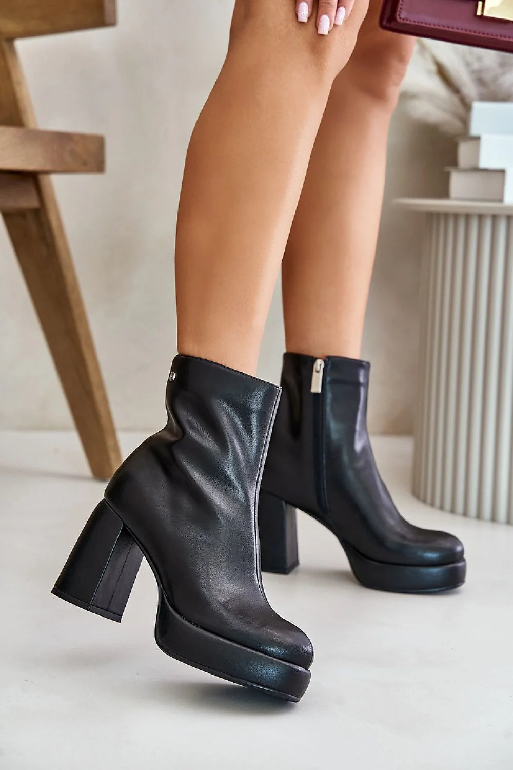 Bottes à talons aiguille pour femmes cuir naturel élégantes confortables plateau avant zippé isolateur fin ajusté style moderne