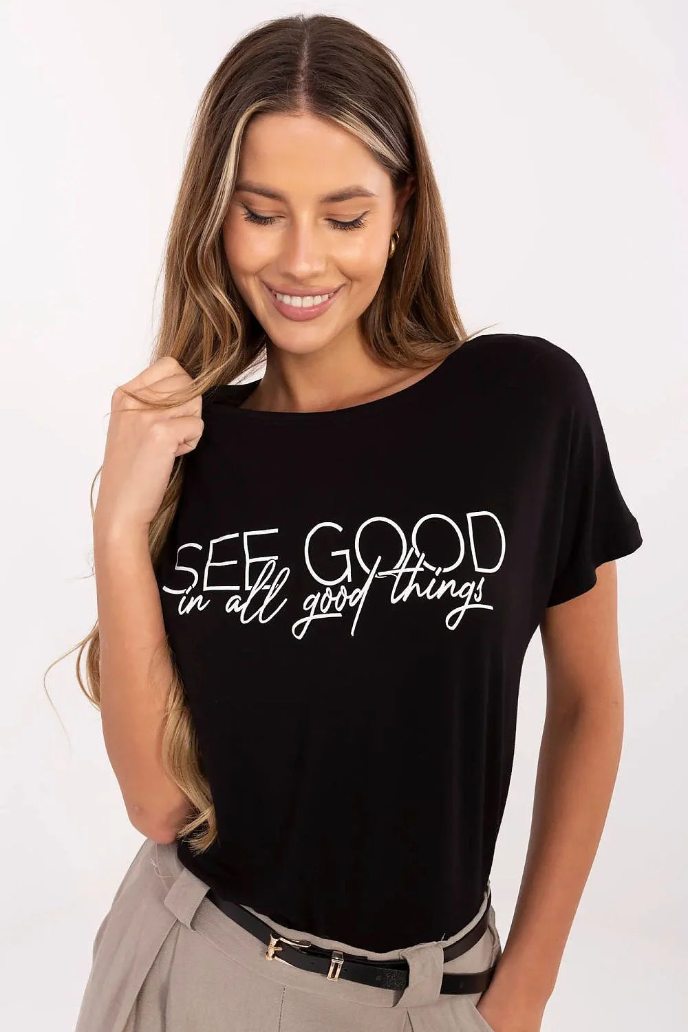 T-shirt Sublevel pour femme, décontracté, manches courtes, imprimé textuel, couleur noire, tissu doux, confortable, style moderne, polyvalent, occasion quotidienne, message positif, mode urbaine, vêtement tendance