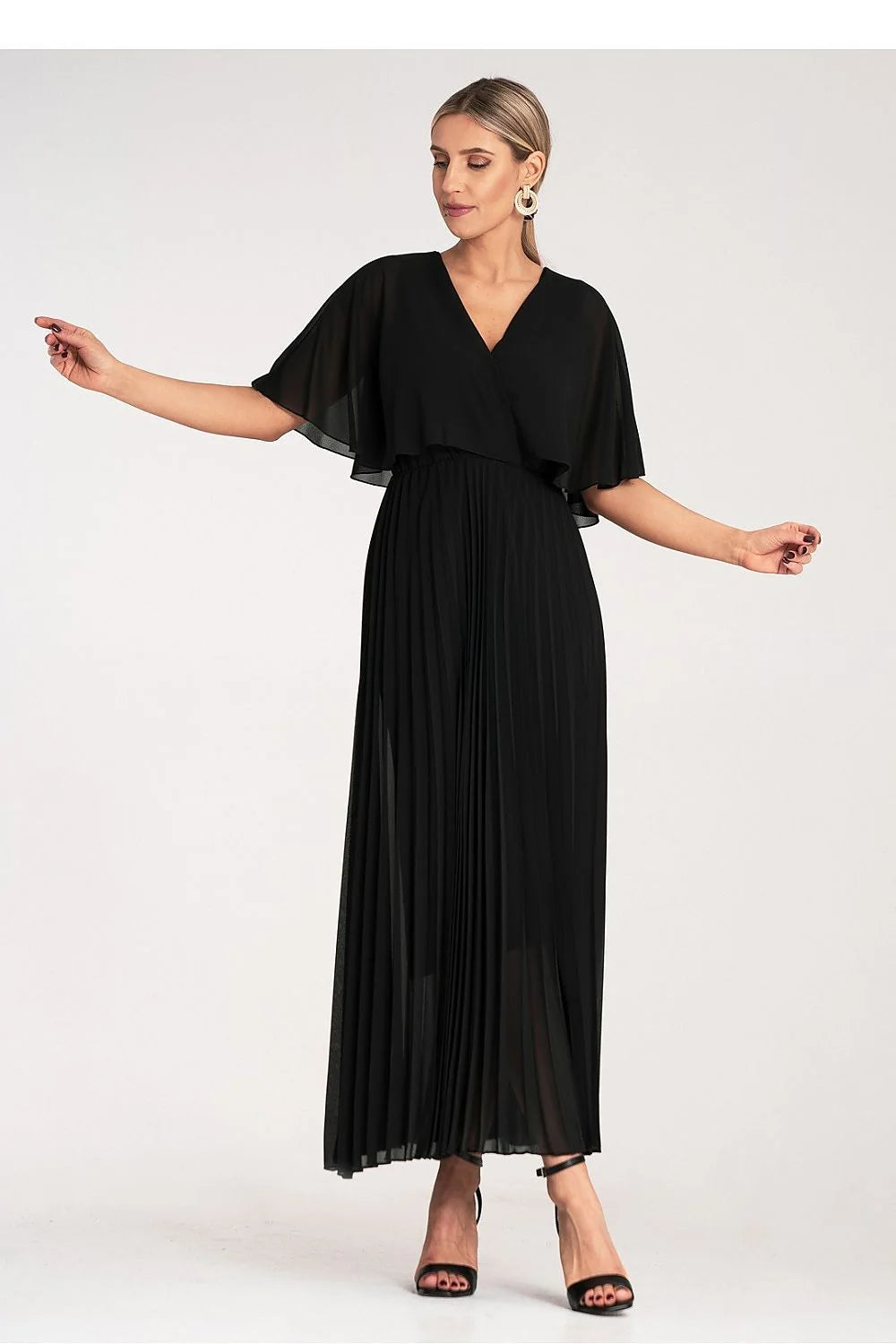 robe cocktail longue noire élégante intemporelle femme fluide chiffon mousseline plissée jupe cheville manches amples col V plongeant