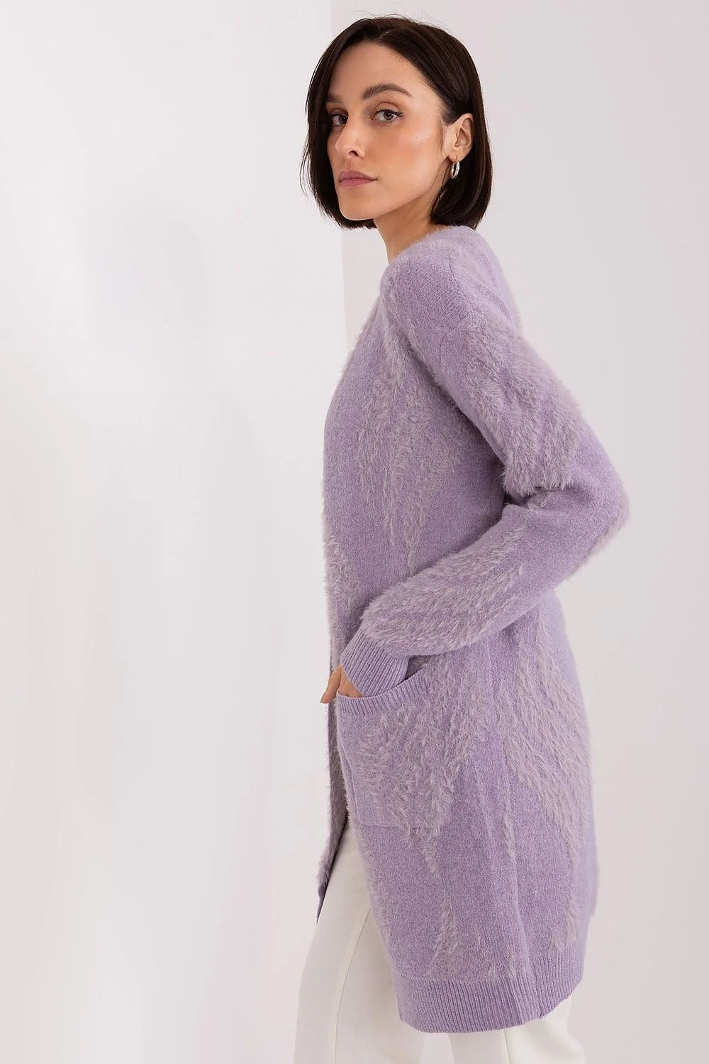 Cardigan pour femme en tissu doux couleur lavande style décontracté manches longues poches intégrées longueur midi