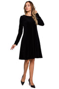 Robe velours noir élégante coupe évasée manches longues soirée chic femmes glamour événement