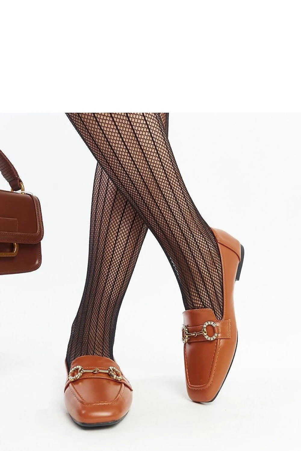 Moccasins élégants pour femme style classique carré marron cognac chaîne dorée cuir synthétique confortable occasion quotidienne ou professionnelle