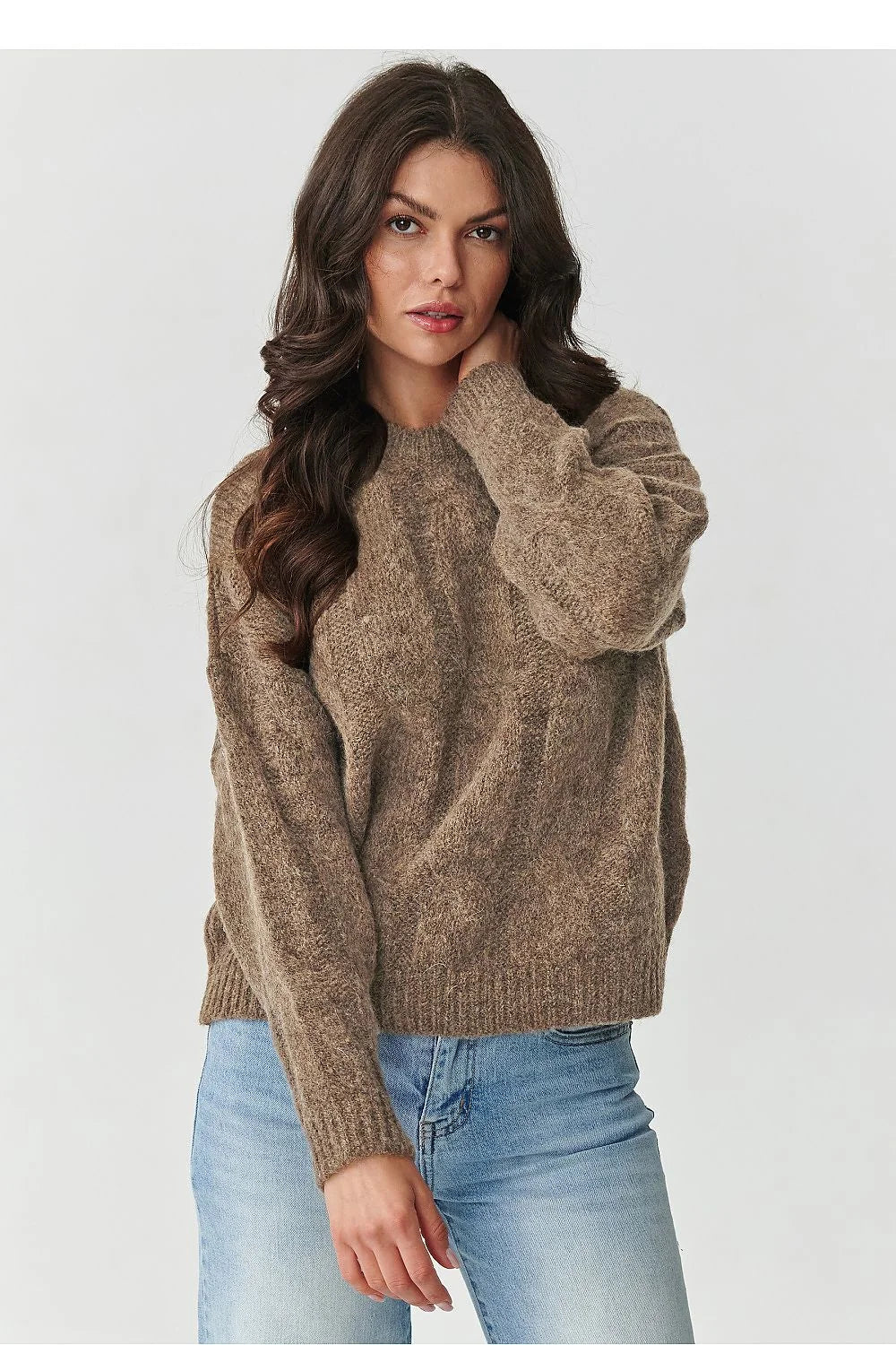 pull femme oversize col rond tresse maille duveteuse chaude manches longues poignets côtelés base marron chiné mohair laine acrylique