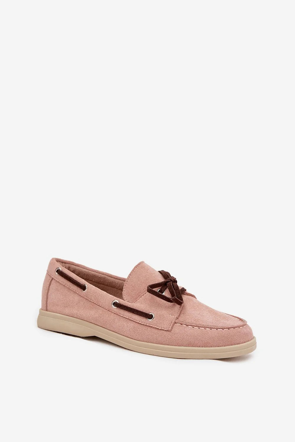 mocassins suède écologique femme rose poudré bout arrondi surpiqûres décoratives oeillets métalliques lacets marron semelle caoutchouc beige talon plat confort