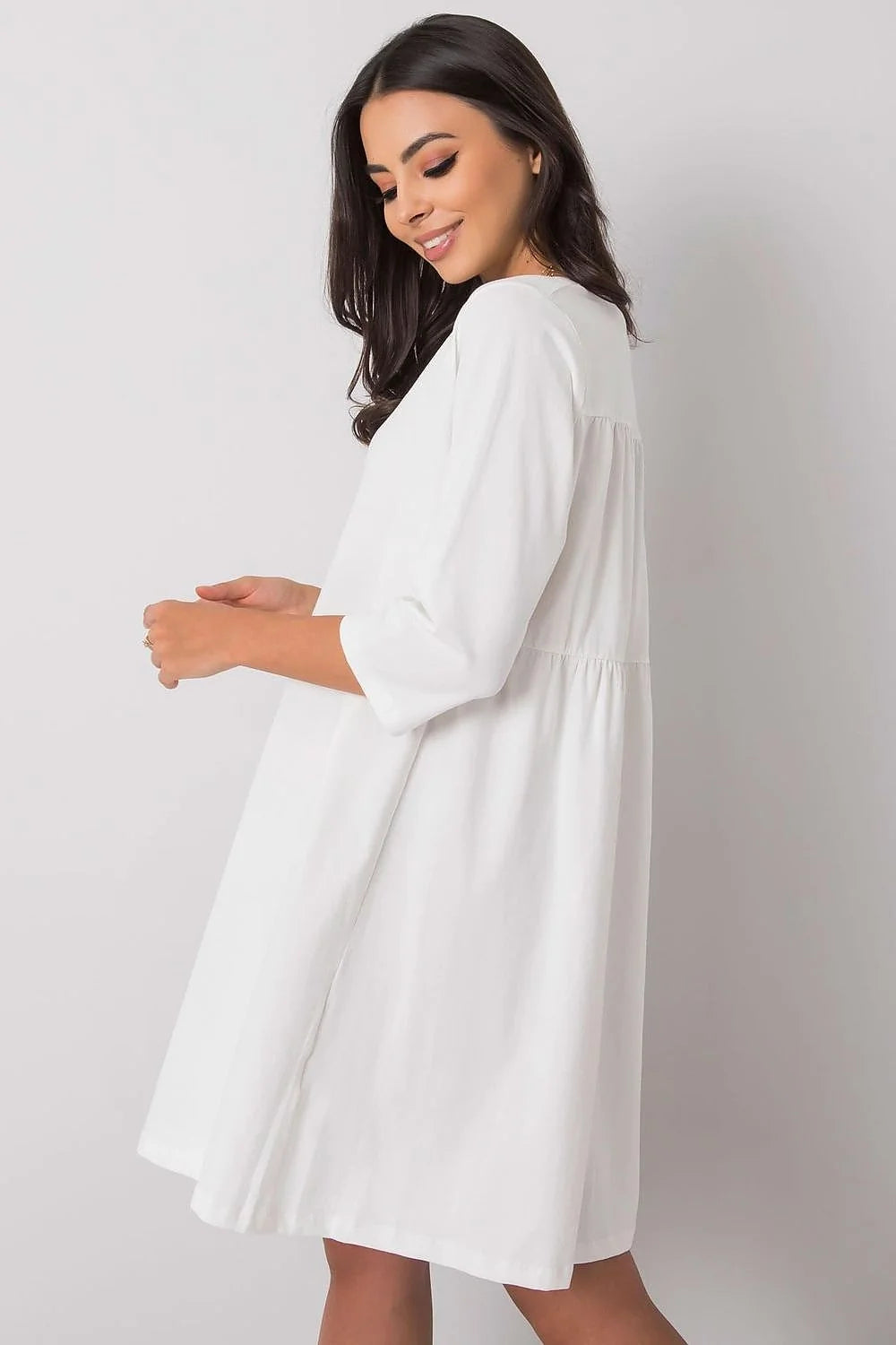 Robe ample verte coton moderne manches 3/4 poches latérales style décontracté mode féminine élégante