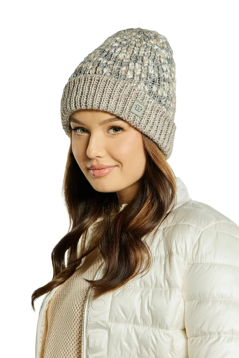 Écharpe en laine douce pour femme, style mode, couleur beige, confort maximal, idéale pour l'hiver, design élégant