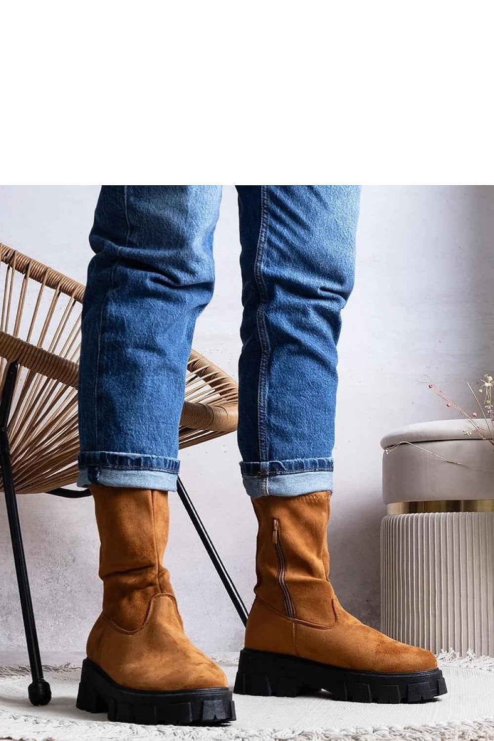 Bottes pour femmes design moderne décontracté couleur camel semelle épaisse suédine fourrure imitation automne hiver taille ajustable