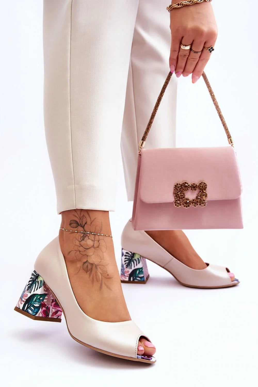 escarpins femme élégants confortables cuir beige boutouvert talon bloc carré floral multicolore artistique respirant semelle rembourrée