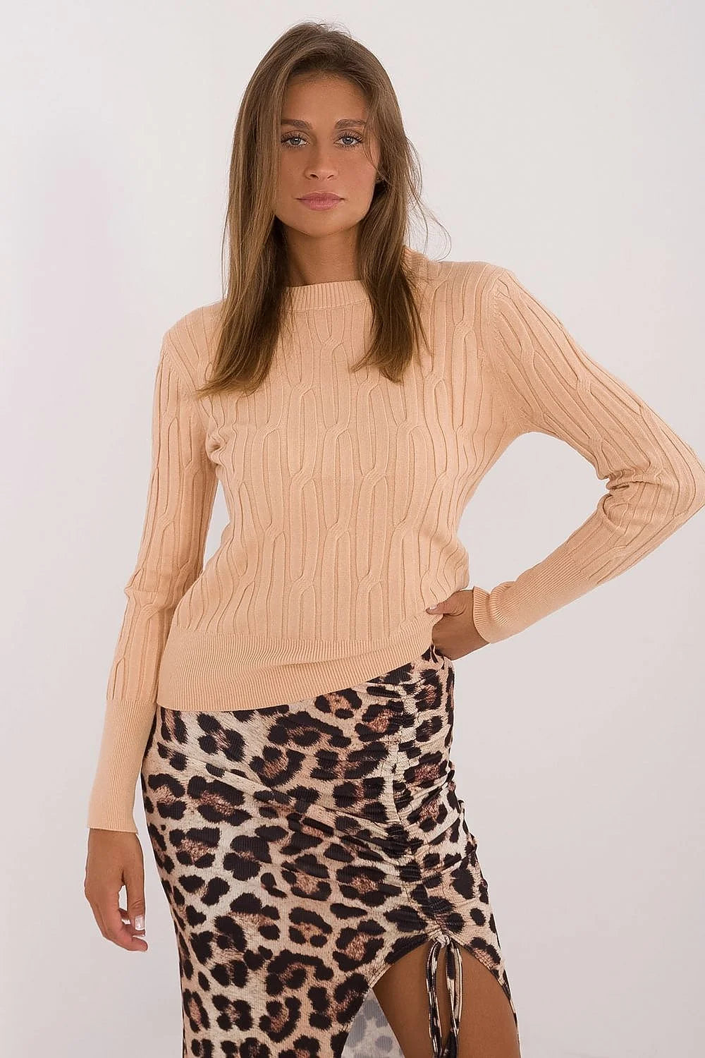 Pull femme motif torsadé couleur pêche manches longues col rond finitions bords-côtes occasion quotidienne travail décontracté