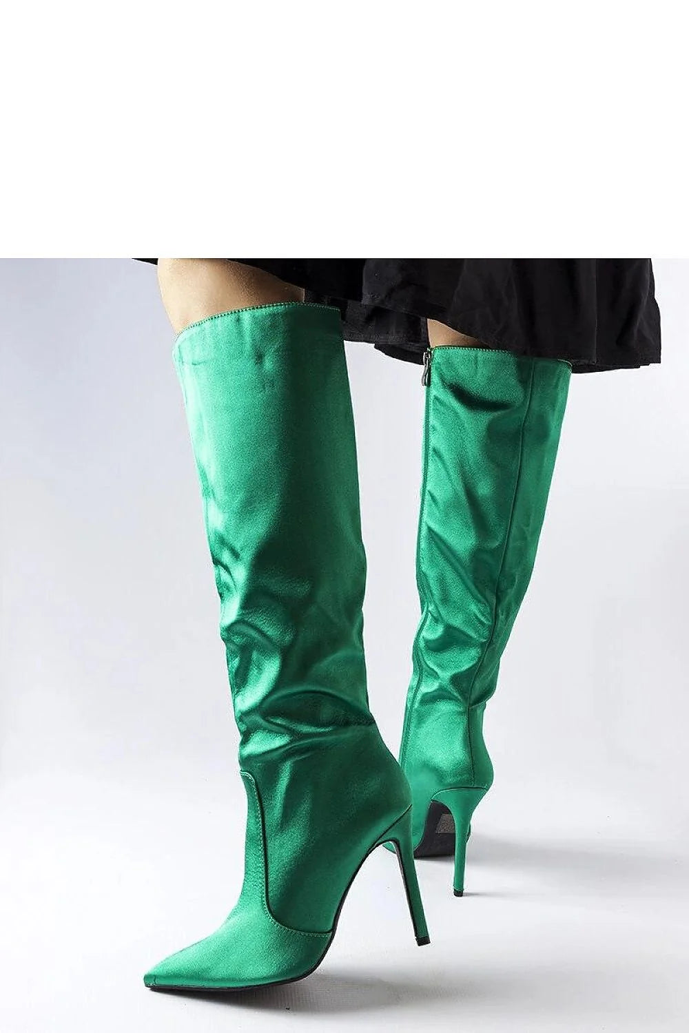 Bottes vertes à talons stiletto Solea Marlengo vert émeraude satiné haute femme mode élégance finesse confiance