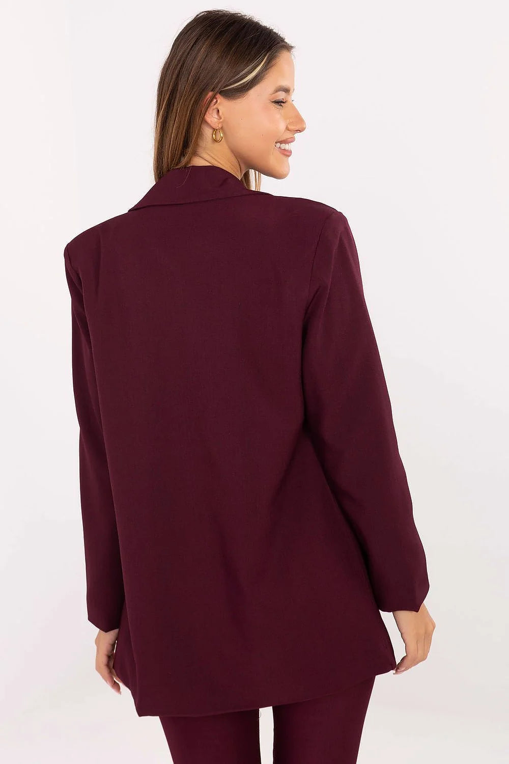 veste blazer tailleur femme oversize longue revers crantés bordeaux structuré polyester élasthanne doublure épaulettes cousues manches longues broche papillon dorée