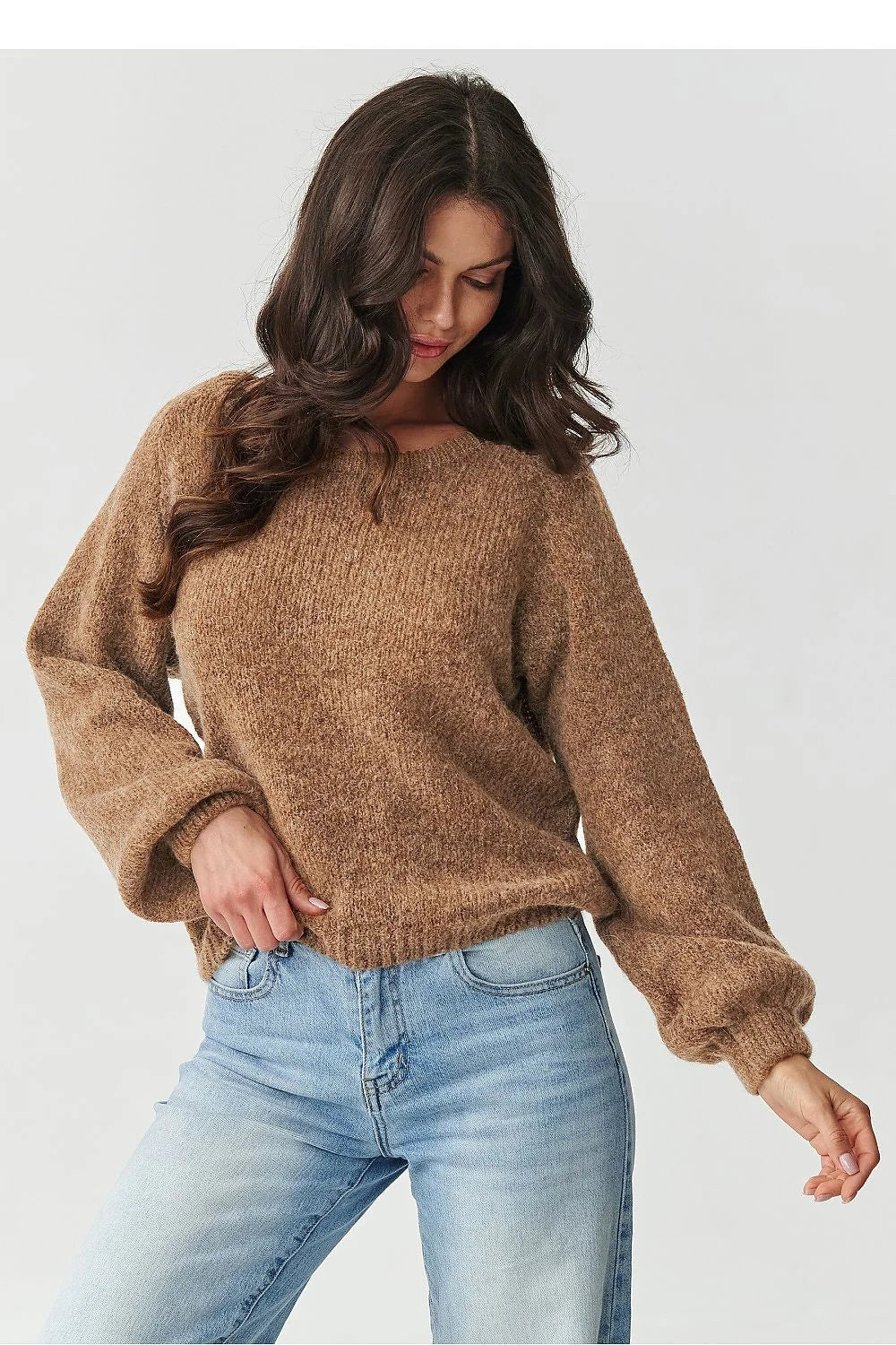 pull femme mohair laine polyamide acrylique doux moelleux chaud duveteux col rond coupe ample manches ballon poignets resserrées