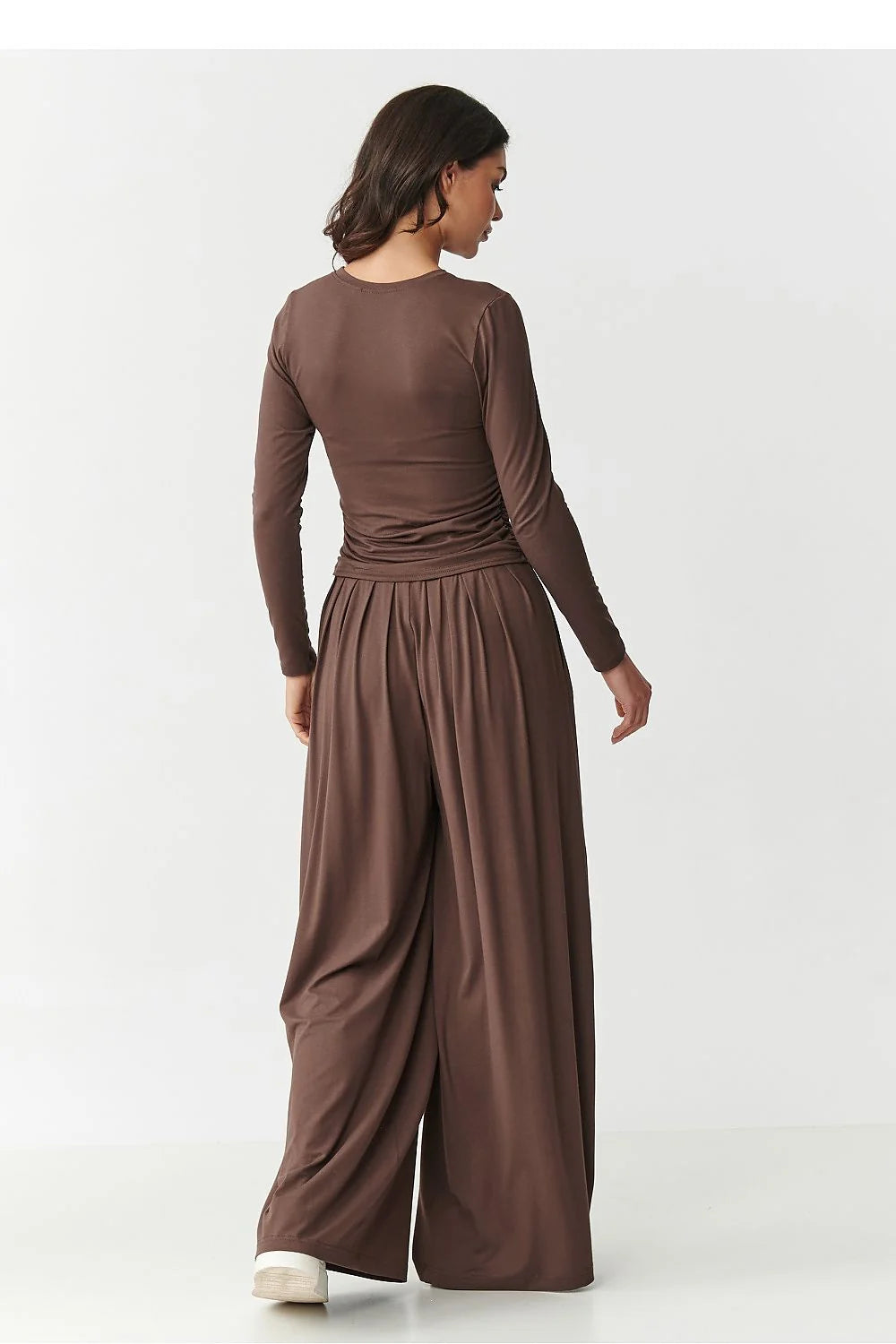ensemble loungewear femme viscose doux chemisier manches longues fronces taille marquée pantalon palazzo taille élastique jambe large plissée poches chocolat