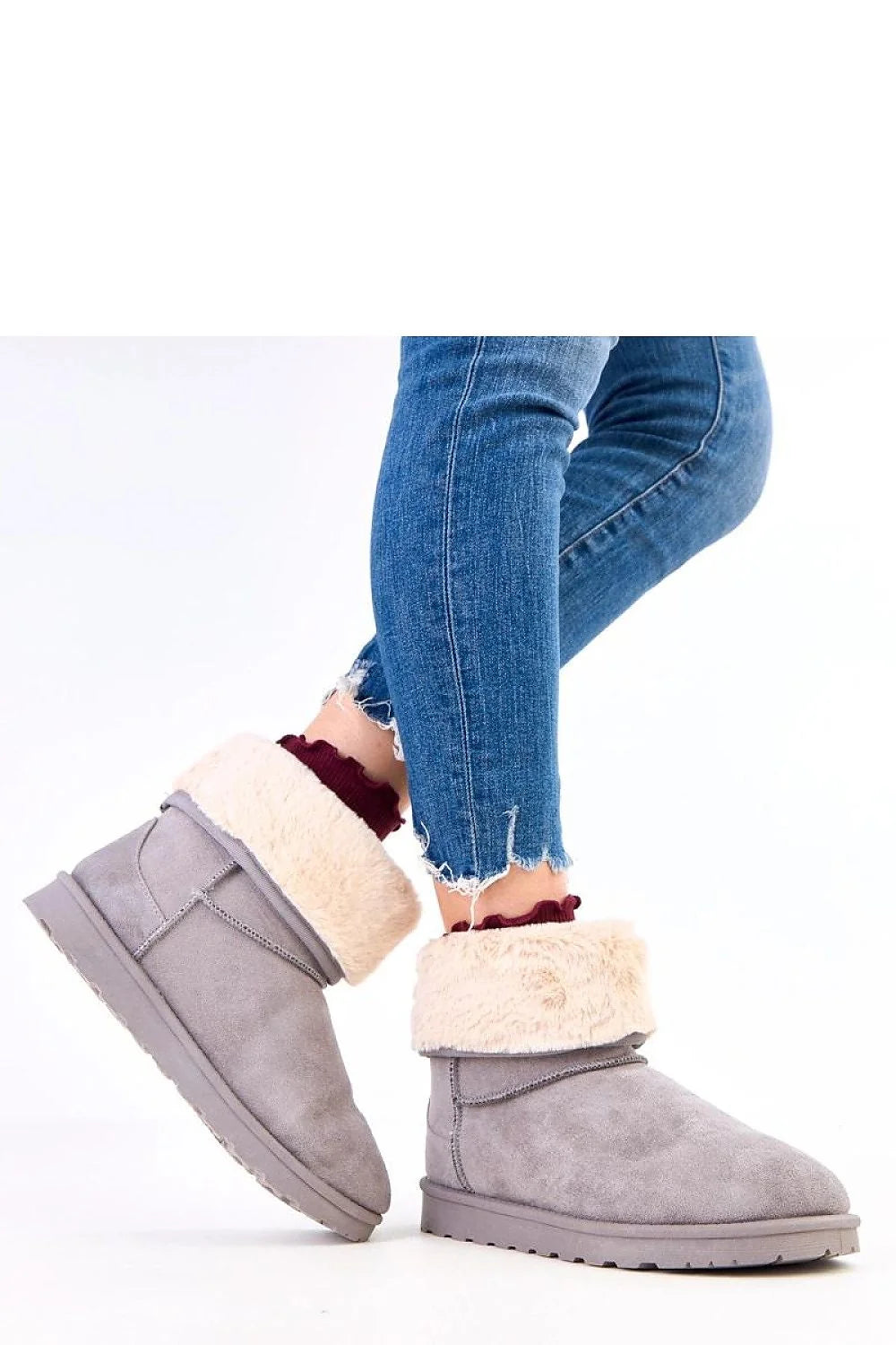 bottines neige femmes suède gris taupe cheville sans lacets fourrure crème sherpa doublure chaude semelle caoutchouc crantée antidérapante plateforme 25mm