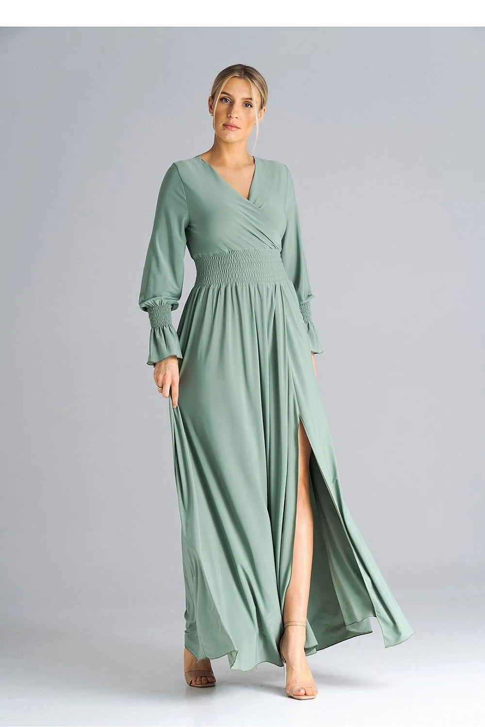 robe soirée longue vert sauge bohème chic décolleté V profond taille marquée smockée manches longues bouffantes poignets smockés fente latérale