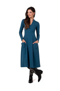 robe midi bleu pétrole manches longues encolure V taille marquée coupe A évasée poches plaquées jersey extensible coutures discrètes
