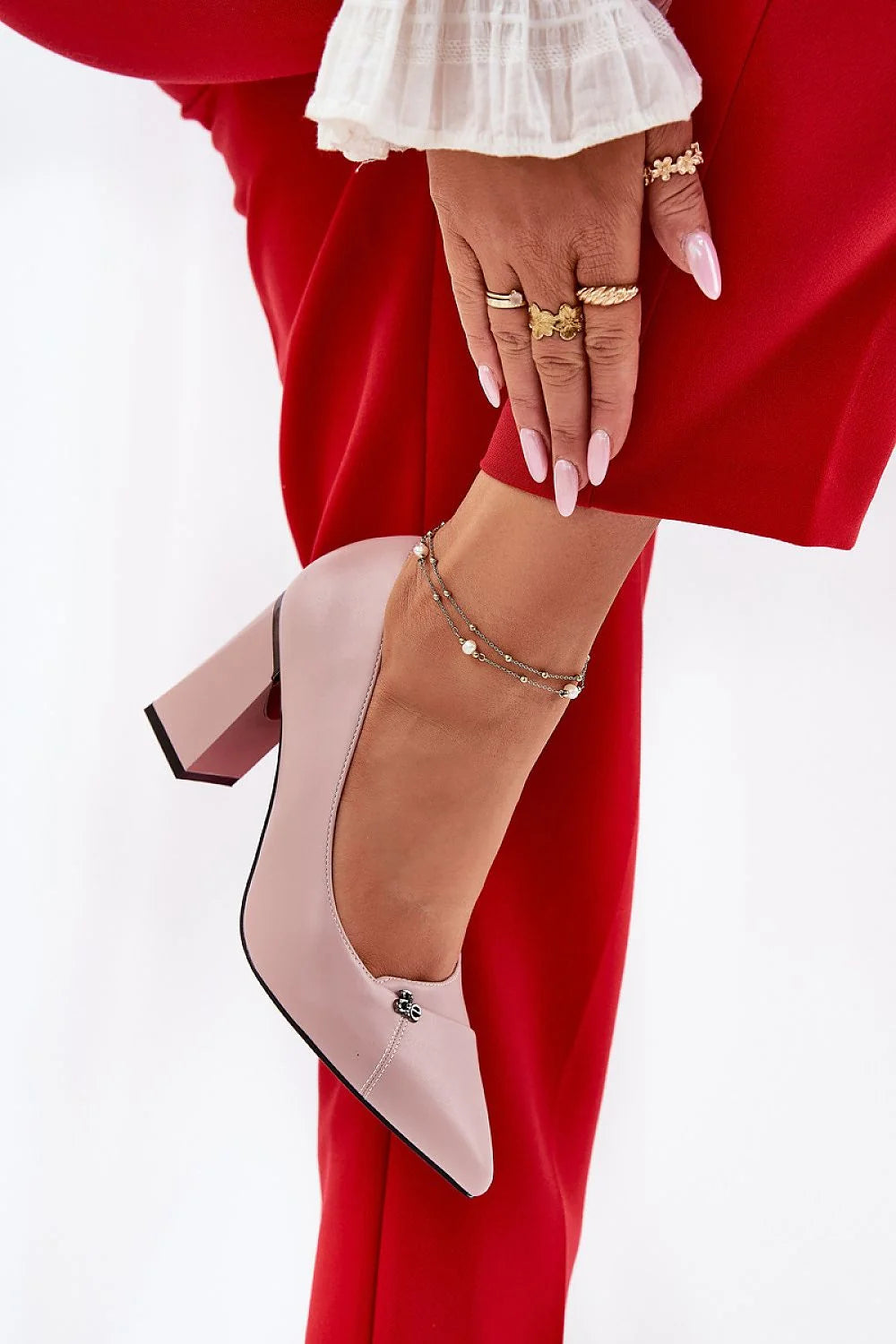 Escarpins Vinceza élégance pale rose bout pointu talon bloc métal détails cuir écologique femme