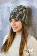 bonnet femme slouchy tricot camouflage vert olive beige gris Kamea doux chaud côtelé revers urbain décontracté ajusté ample