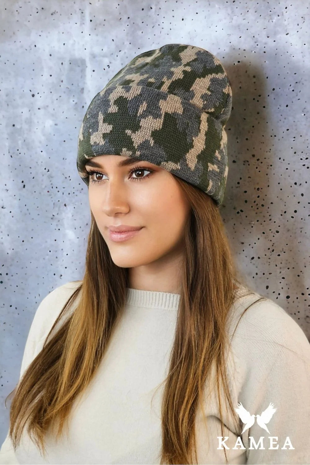 bonnet femme slouchy tricot camouflage vert olive beige gris Kamea doux chaud côtelé revers urbain décontracté ajusté ample