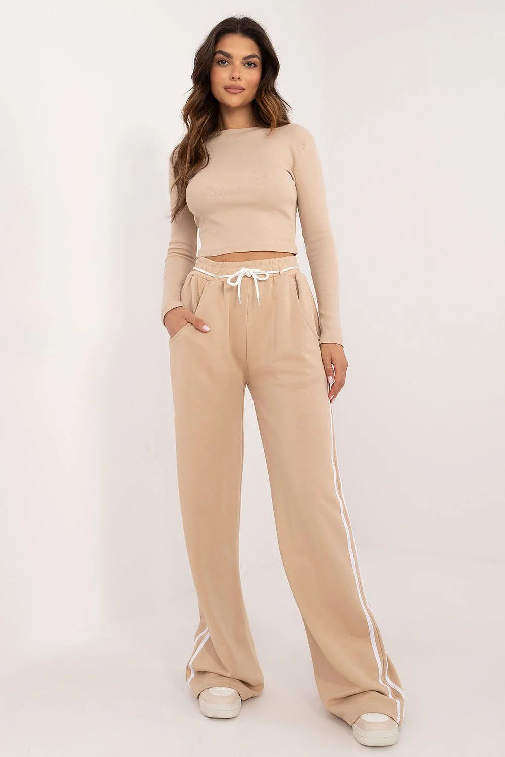 Ensemble femme style décontracté sportif coton élasthanne beige manches longues taille haute pantalon large