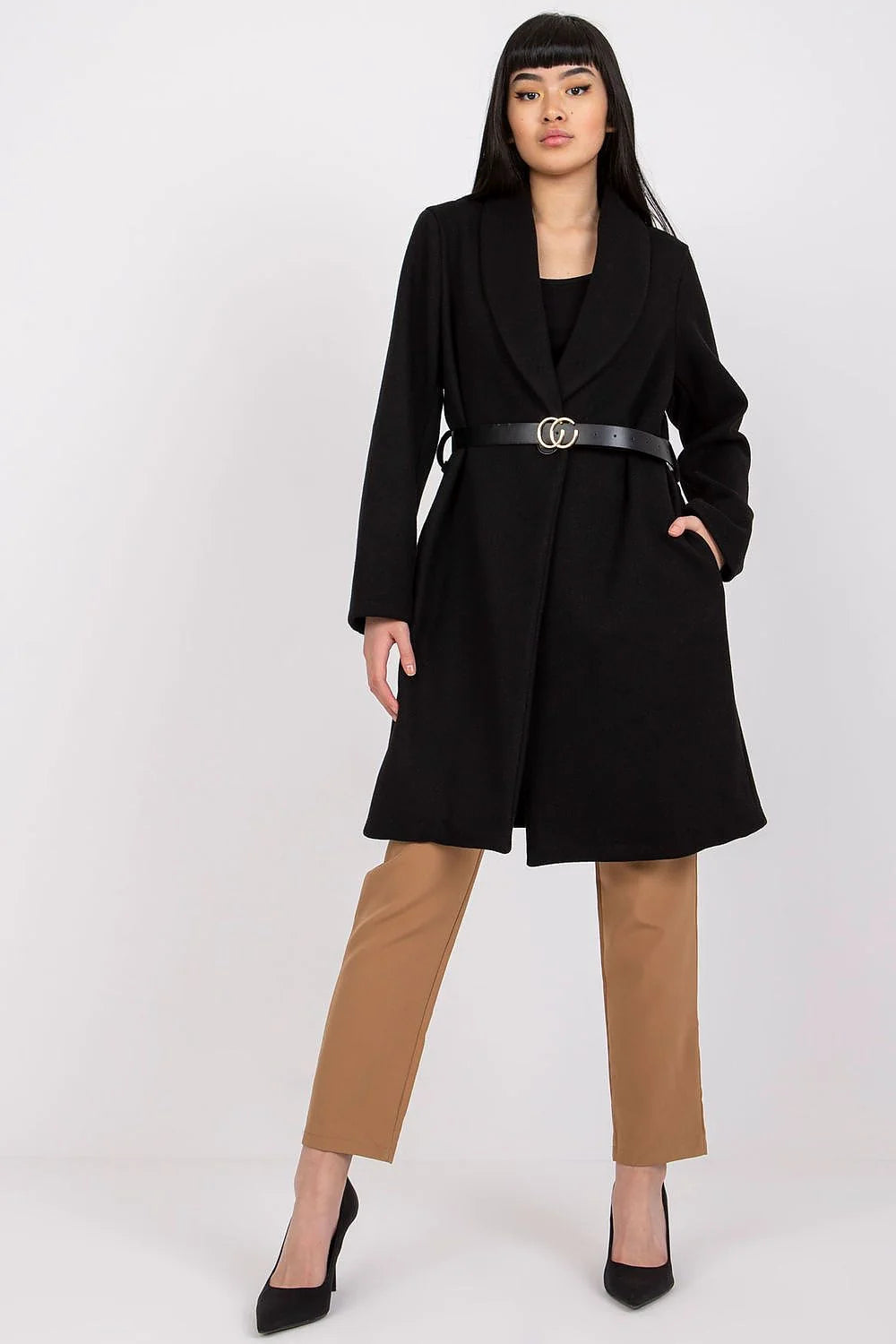 Manteau noir élégant en polyester style classique avec ceinture cuir boucle argentée femme chic