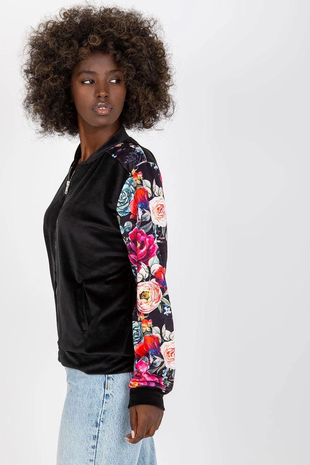 bomber velours noir manches fleuries floral multicolore satinée élasthanne viscose ajustée zippée côtelée poches casual chic