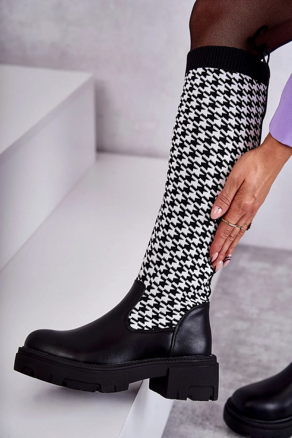 Bottes cuissardes audacieuses tricot motif pied-de-poule noir blanc tige haute simili-cuir plateforme talon chunky femmes mode urbaine
