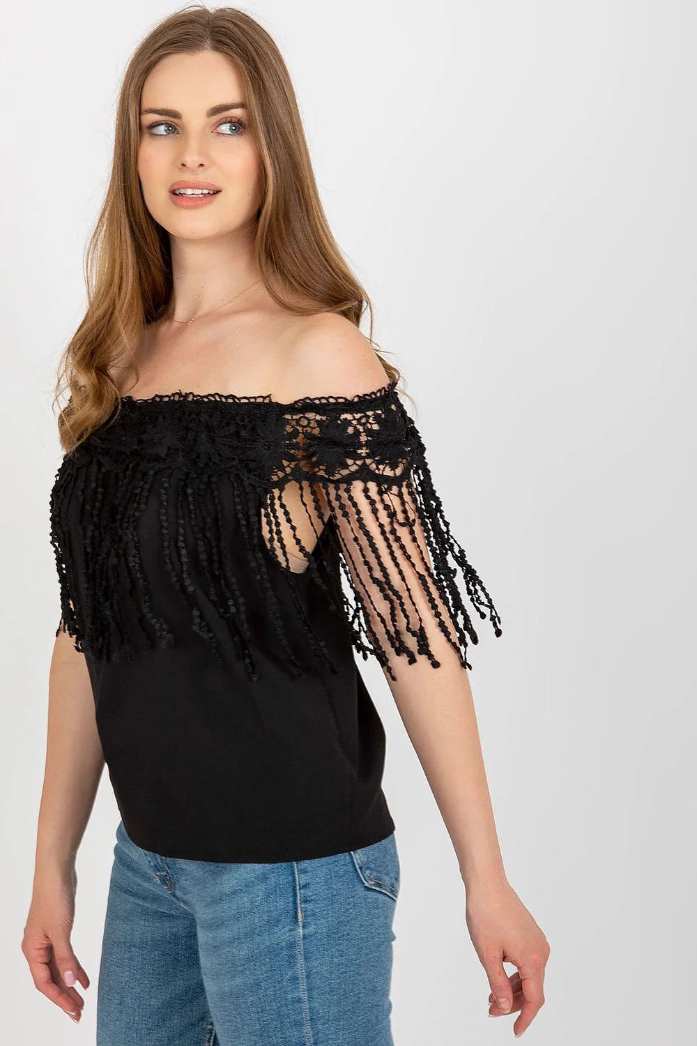 Chemisier féminin off-shoulder dentelle franges couleur noire été chic moderne polyester coton femmes taille ajustable