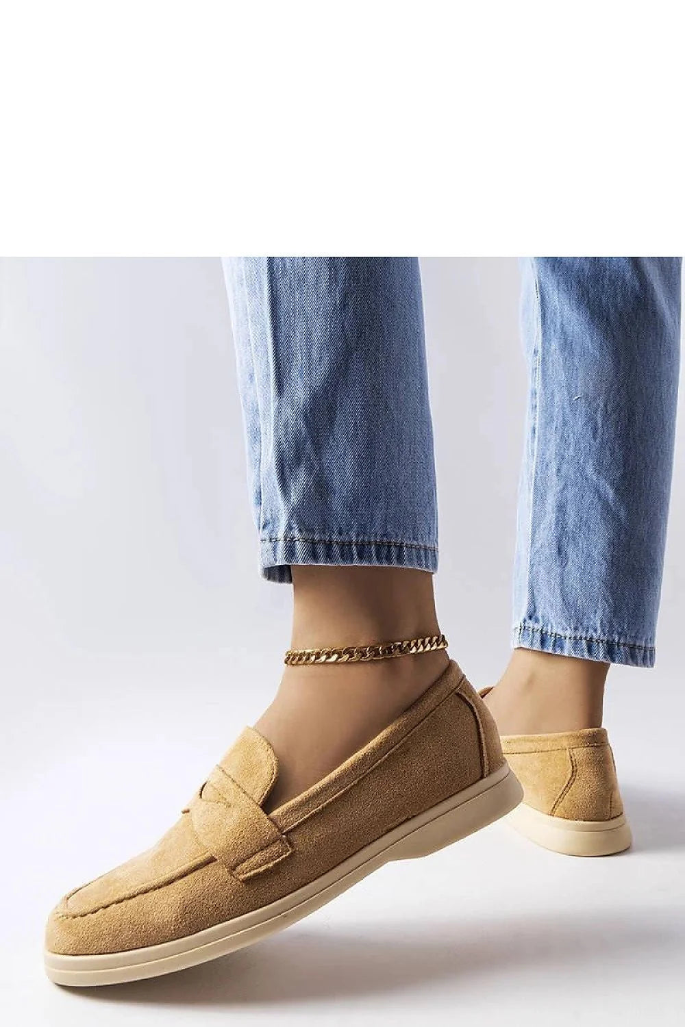 Moccasins pour femme classiques en daim beige éco-daim, design intemporel, confort maximal, coupe basse, finitions raffinées, occasion quotidienne et décontractée