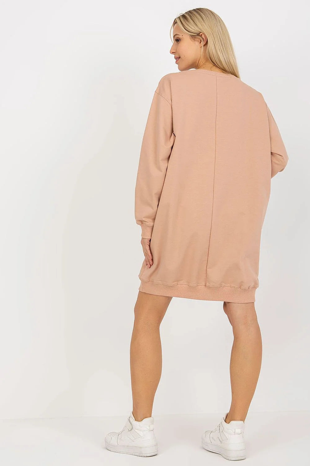 Robe pull femme sweatshirt style décontracté longueur genoux manches longues motif NEW YORK Statue Liberté couleur beige rosé