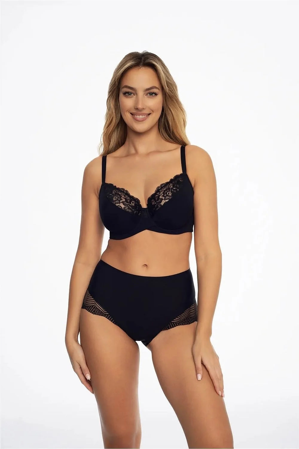 Ensemble de lingerie Henderson pour femme beige nude soutien-gorge culotte maille transparente bretelles ajustables souplesse séduction confort style élégant
