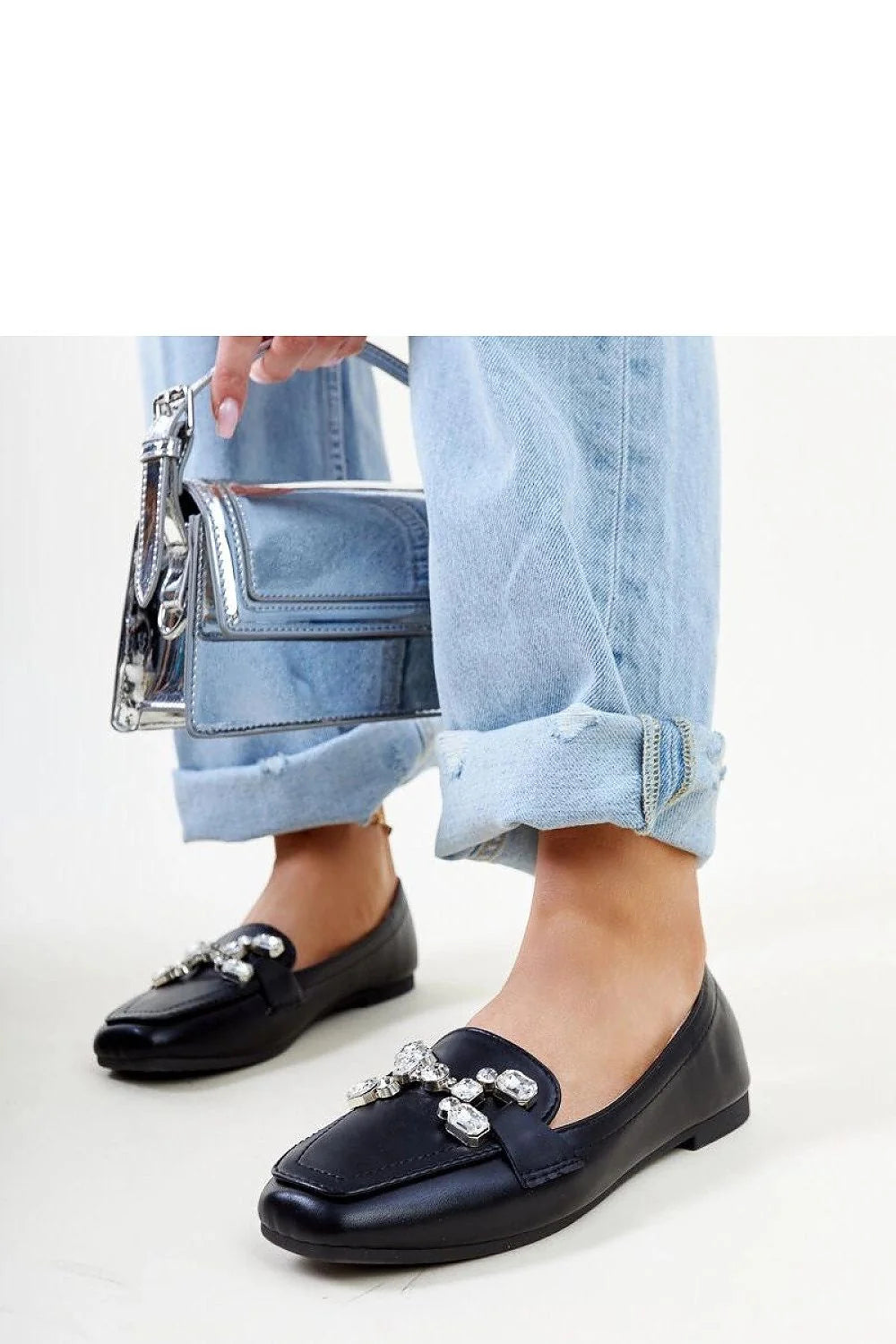 Moccasins Solea noir Cristal cuir lisse style intemporel bout carré femmes confortable occasionnels mode élégant