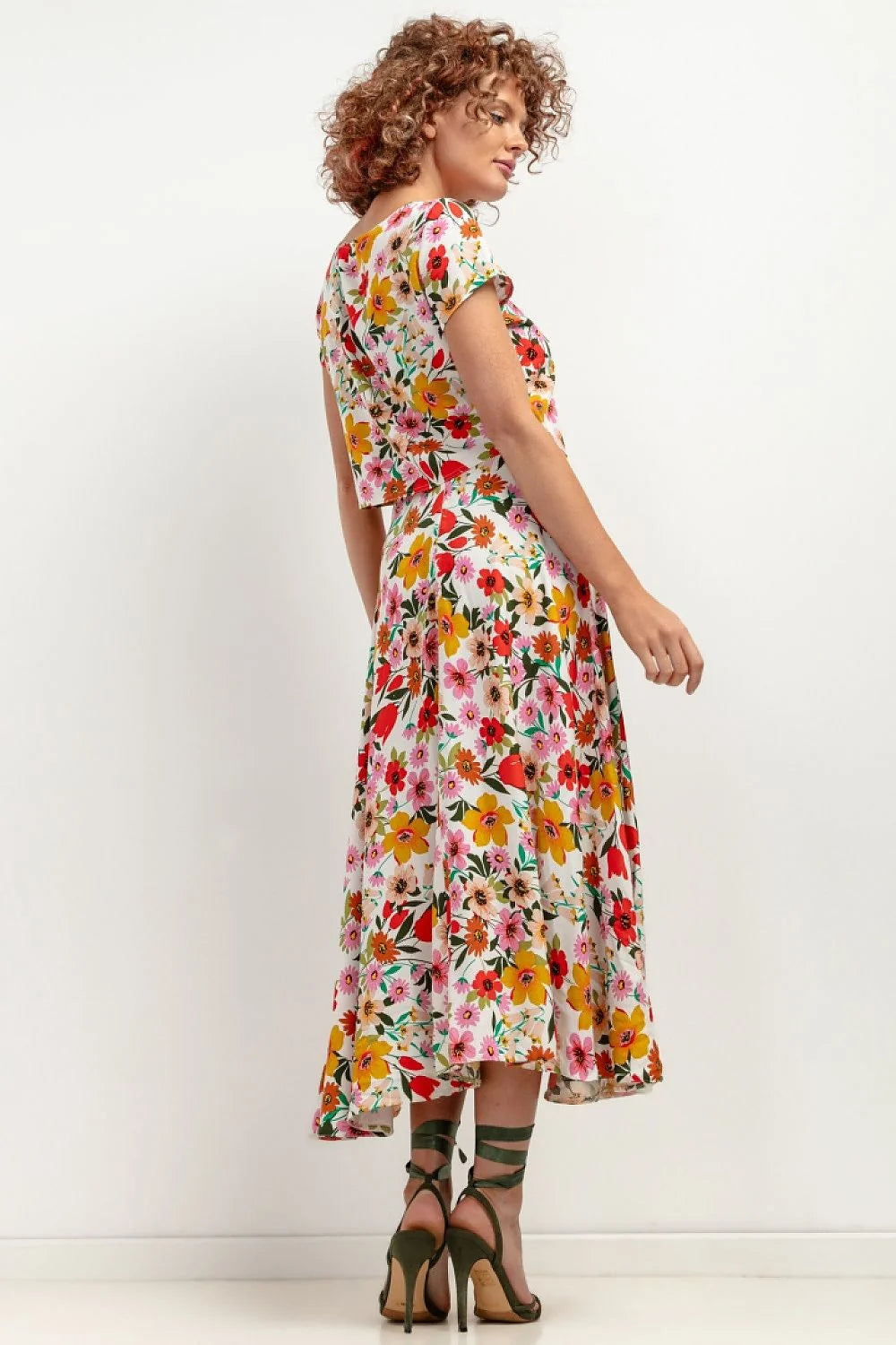 Chemisier féminin floral léger en viscose manches courtes encolure ronde coupe droite été printemps occasionnels