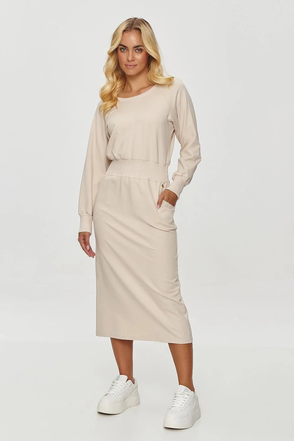 Robe décontractée beige pour femme en tissu doux longueur mi-mollet manches raglan ceinture élastique