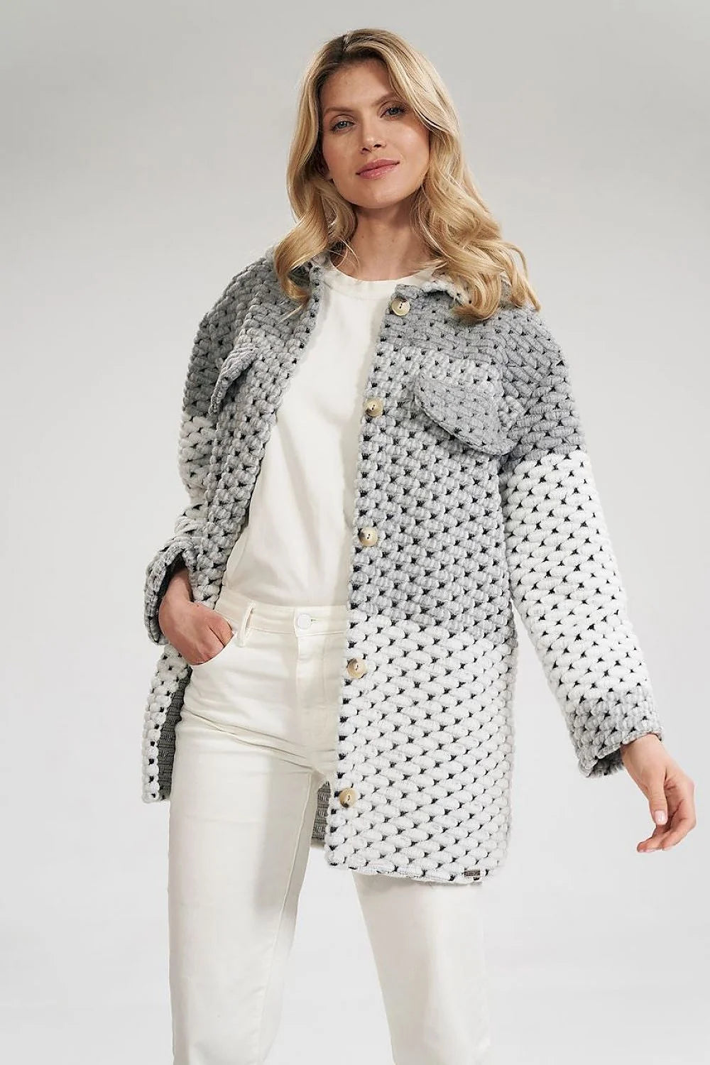 Veste en maille épaisse tricotée chic décontracté pour femme avec dégradé gris blanc élégant