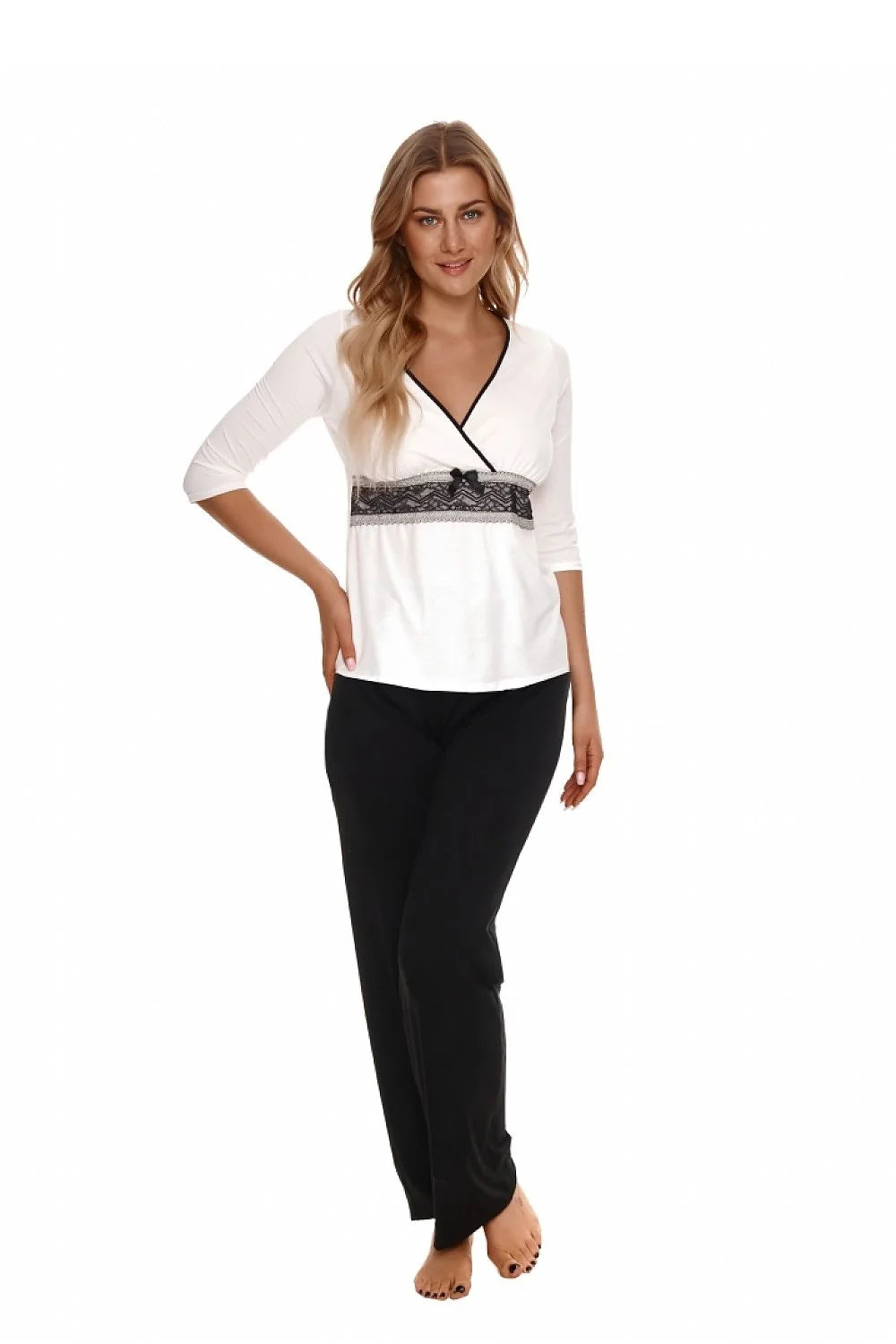 Pyjama Lupo Line élégant féminin deux pièces haut manches 3/4 encolure V dentelle noire pantalon noir femme