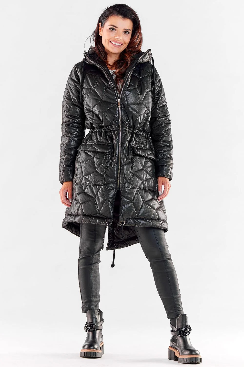 veste femme mi longue matelassée capuche bleu métallisé irisé géométrique coupe droite cintrée polyester doublée rembourrée poches rabats