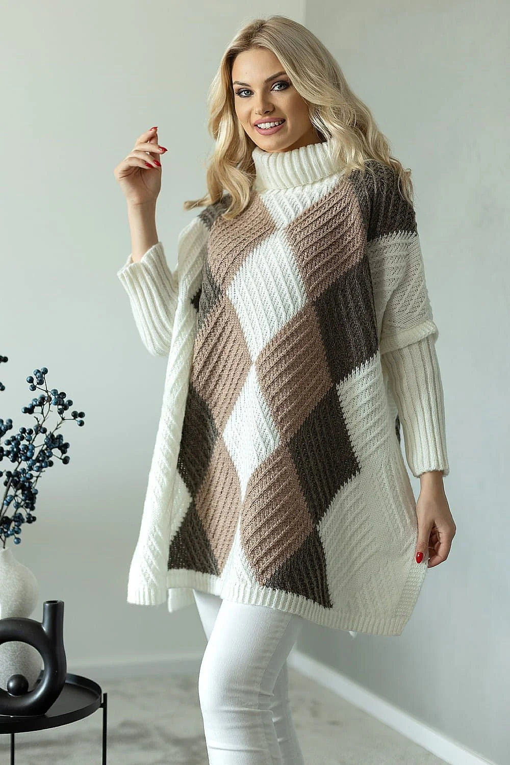 Poncho féminin élégant col roulé motif losanges crème brun gris maille épaisse automne hiver taille universelle
