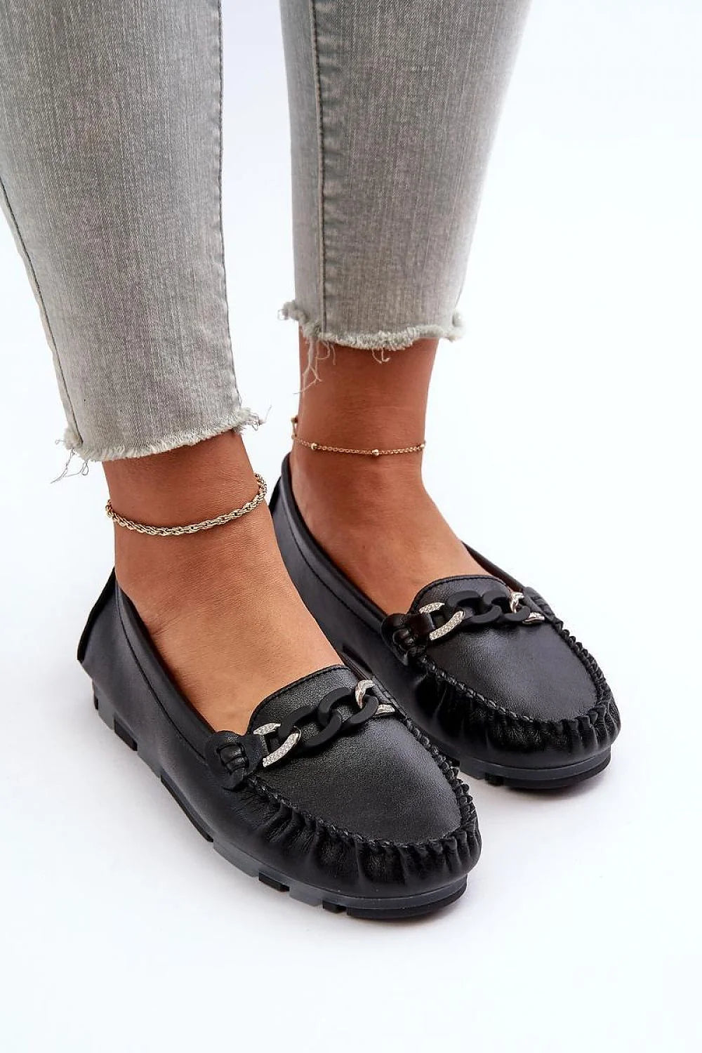 Mocassins pour femmes en cuir naturel style classique semelle caoutchouc chaîne décorative confort toute la journée