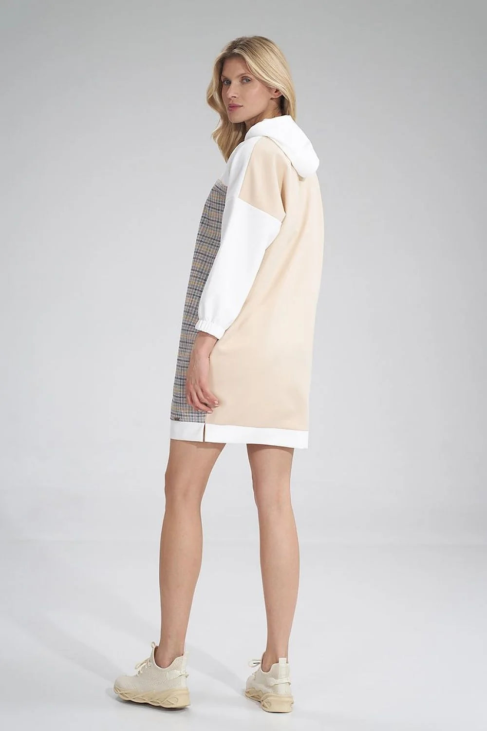 Robe moderne polyester coupe ample imprimé graphique artistique capuche manches longues couleurs multiples femme