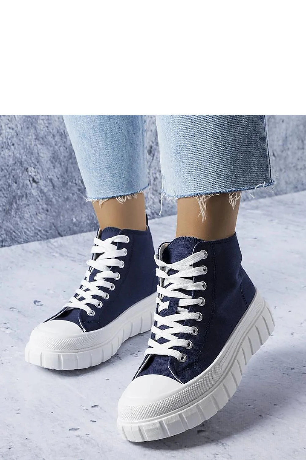 baskets montantes Solea femme moderne tendance bleu marine toile qualité semelle caoutchouc épaisse adhérence amorti lacets blancs œillets métalliques argentés