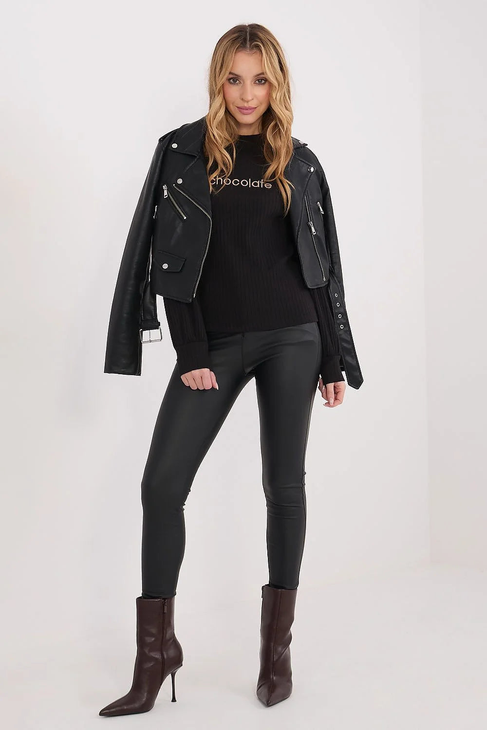 chemisier rayures larges noir maille côtelée col rond manches longues ballon poignets broderie logo contrastant beige coton élasthanne doux confortable