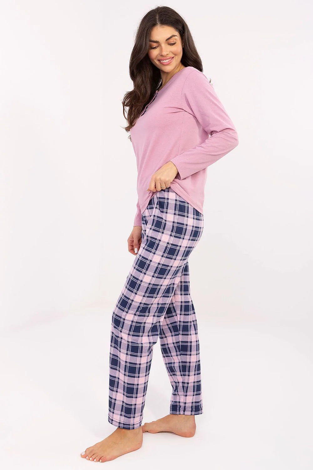 pyjama femme henley manches longues col rond trois boutons pantalon droit carreaux tartan bleu marine rose coton coupe ample confort