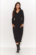 Robe Numinou noir encolure V manches longues coupe ample midi poches plaquées plaque décorative doux stretch confortable femme