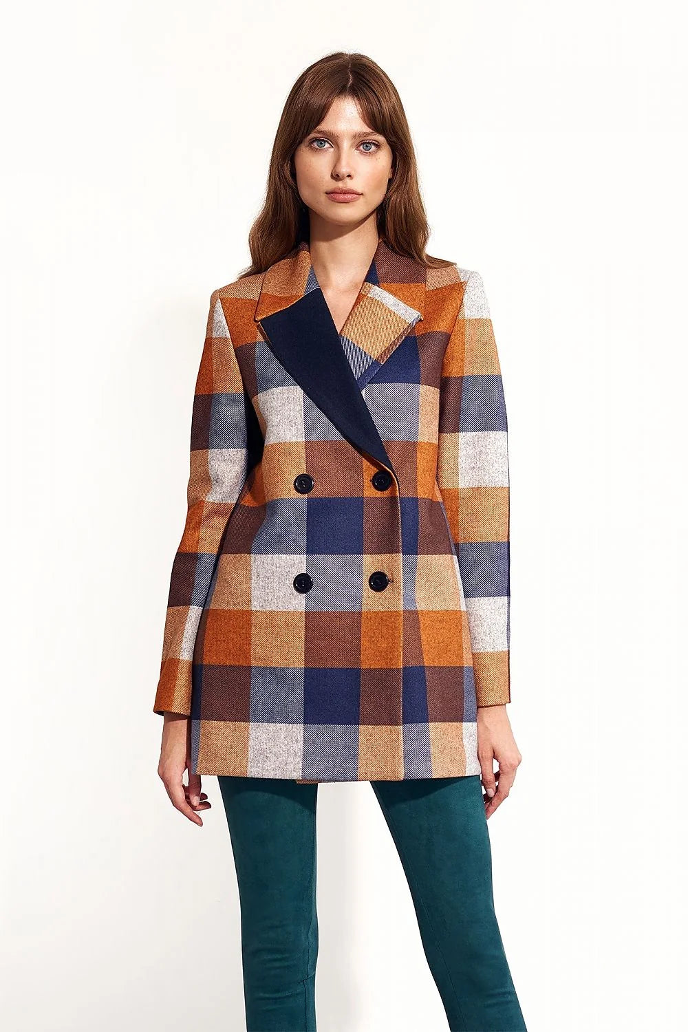 Manteau double boutonnage carreaux bleu marine orange gris blanc cassé femme coupe ajustée épaules définies fermeture sécurisée